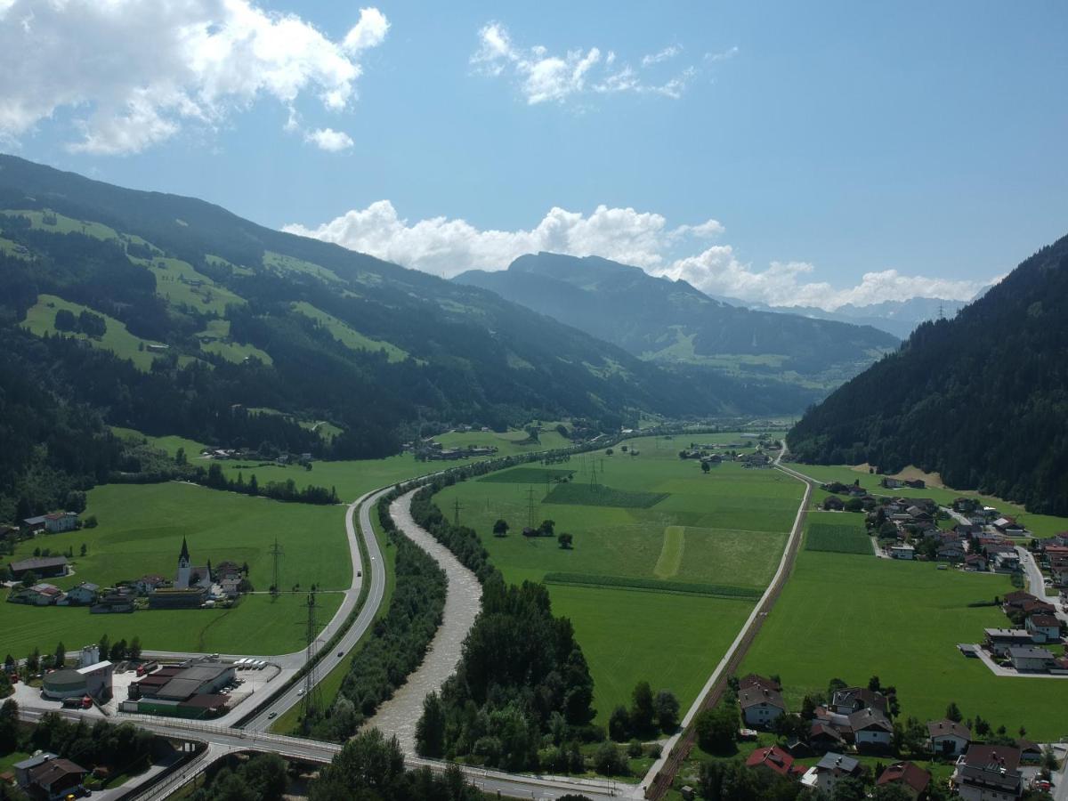 Gasthof Zum Lowen Aschau Im Zillertal Dış mekan fotoğraf