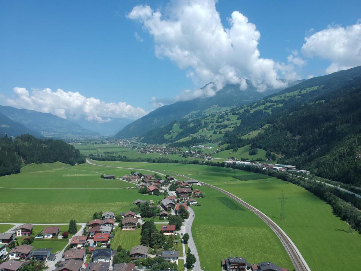 Gasthof Zum Lowen Aschau Im Zillertal Dış mekan fotoğraf